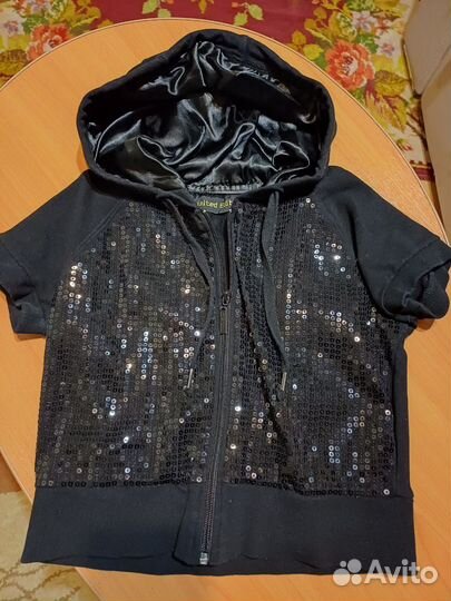 Кофточка на молнии с капюшоном 38 (152) разм