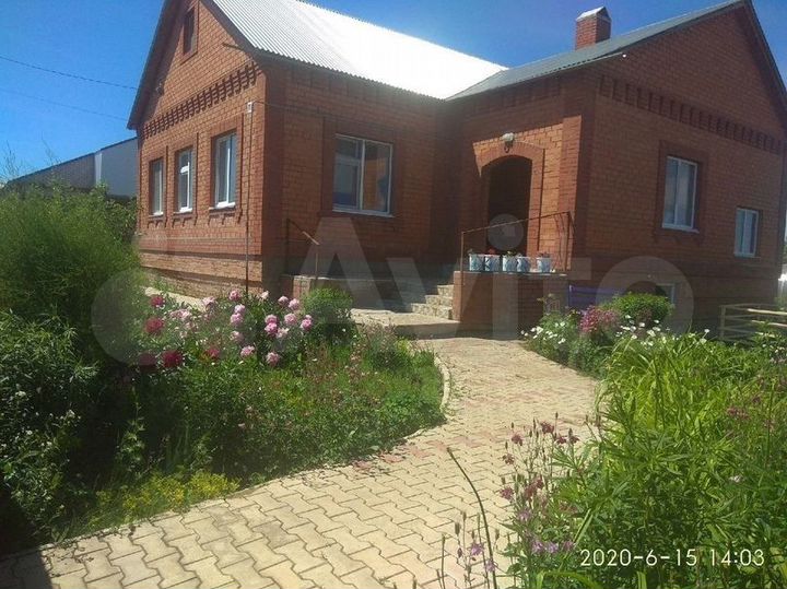 Дом 215 м² на участке 15 сот.