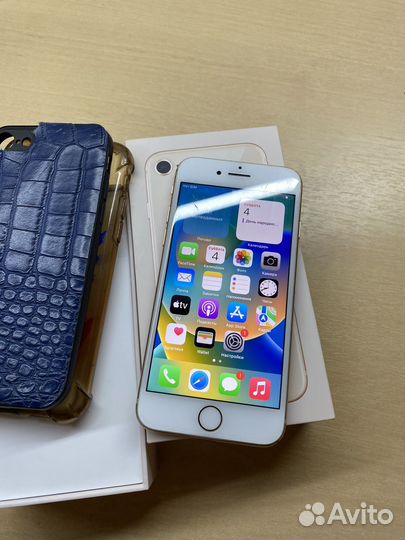 iPhone 8, 64 ГБ