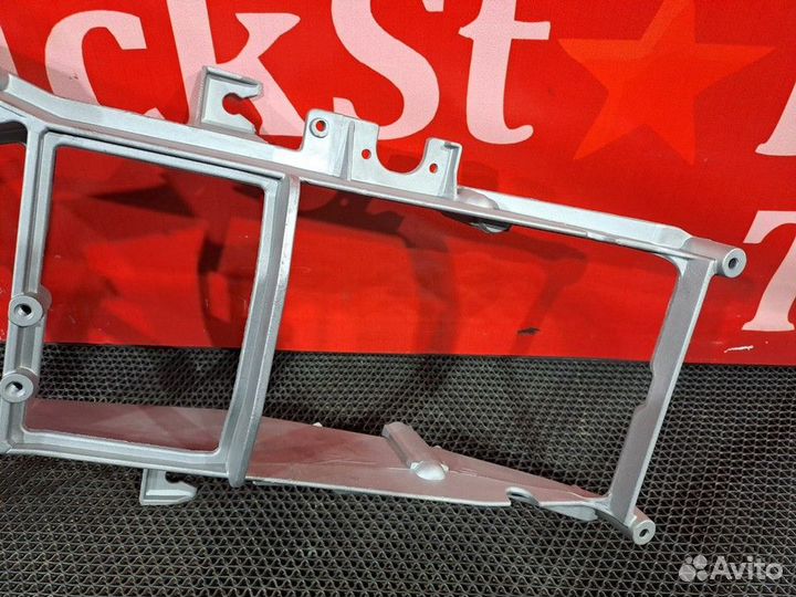 Кронштейн фары левый Daf XF105, Daf XF95