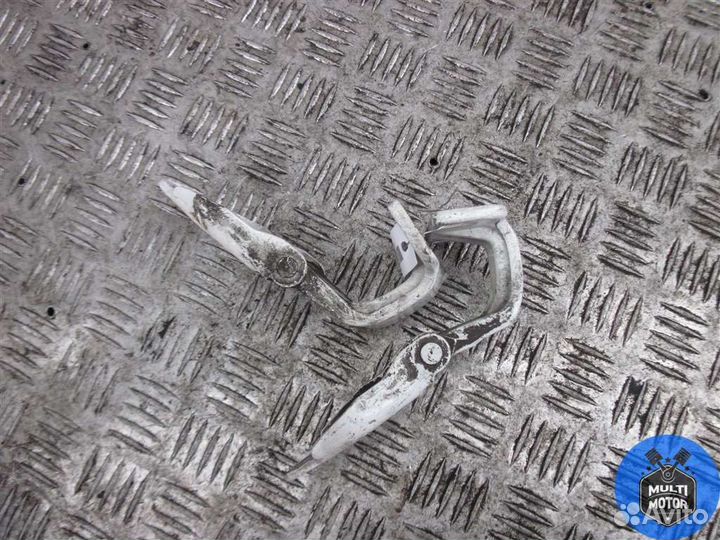 Петля двери передней правой iveco Daily 6