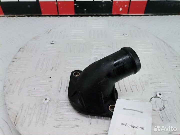 Корпус термостата Audi A4 B5 1998 030121121B