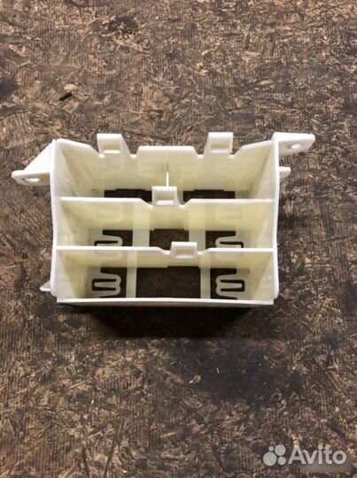 Держатель модуля Bmw E87