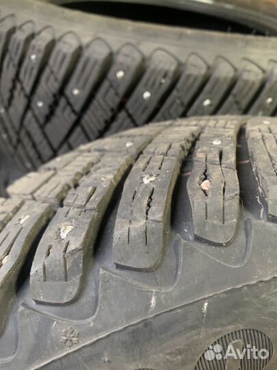 Goodyear UltraGrip Ice Arctic SUV 235/60 R17 106T