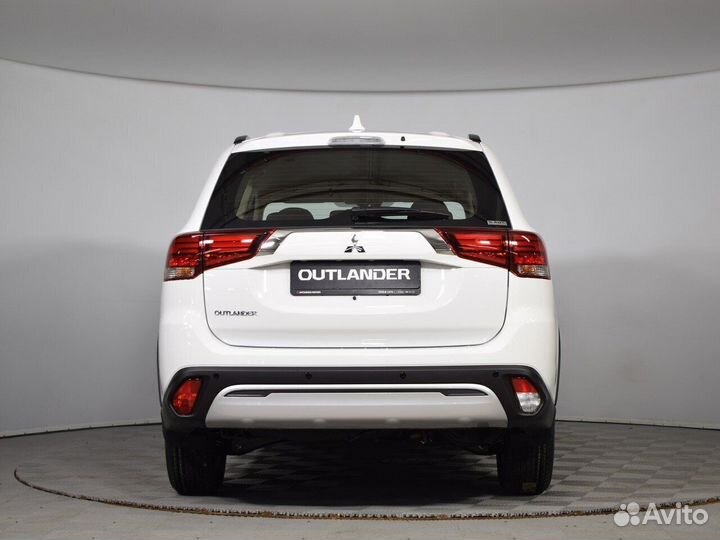 Mitsubishi Outlander 2 CVT, 2022