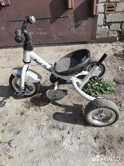 Детский трехколесный велосипед бу