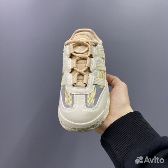 Кроссовки Adidas Niteball beige c 31eur по 36eur