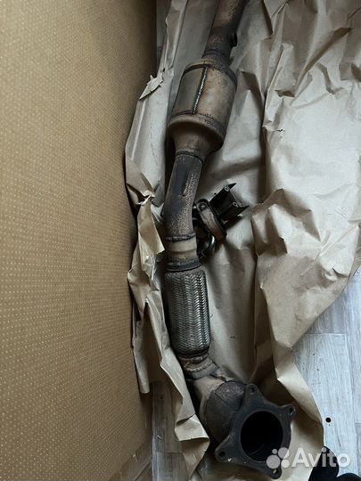 Продаю даунтпайп