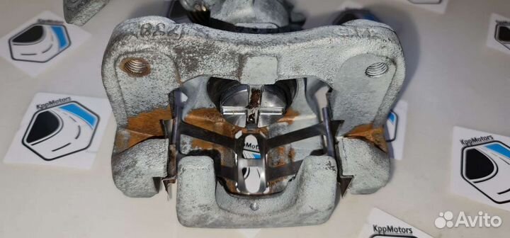 Суппорт задний, левый тормозной Хонда Цивик 4 д