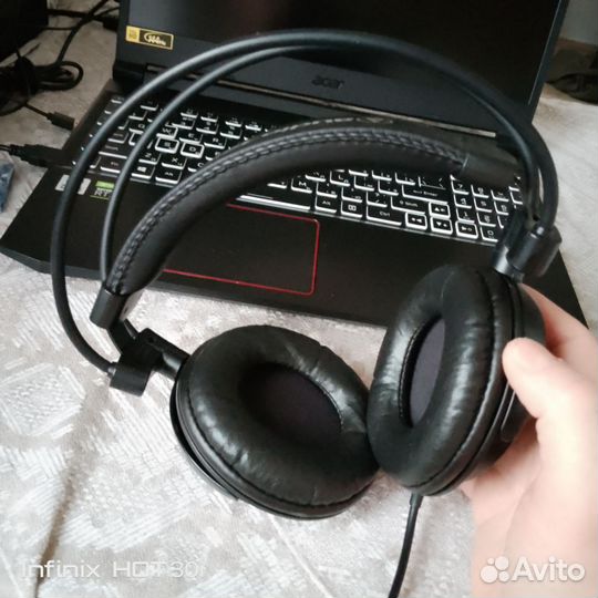 Студийные наушники audio technica ATH-AVC500