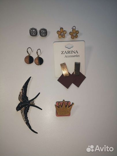 Серьги, клипсы, броши, часы, подвески