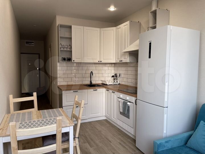 2-к. квартира, 42 м², 13/17 эт.