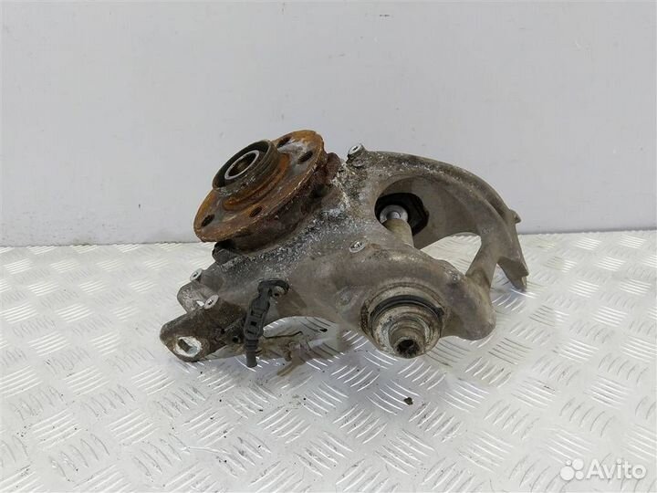 Кулак задний правый Audi A7 4G 8R0505436C