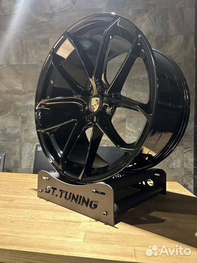 Диски для Porsche Macan R20 5x112