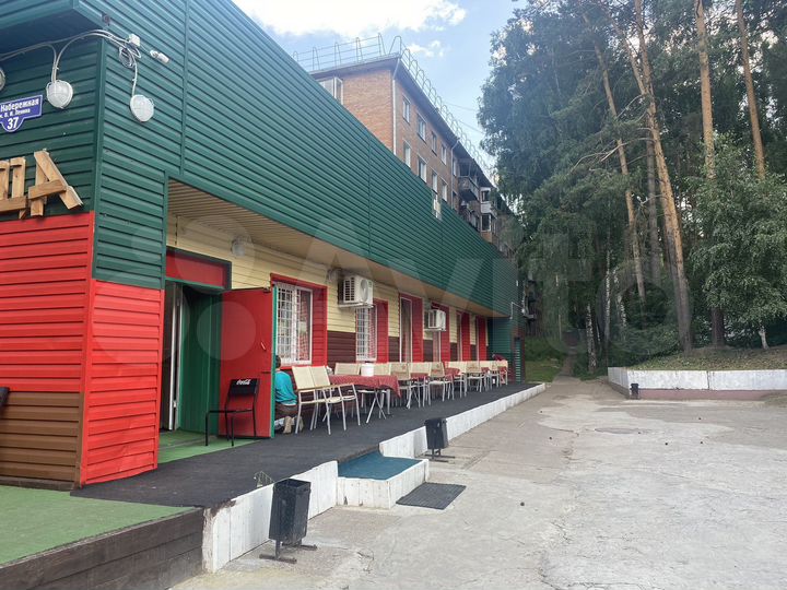 Сдам, продам. Пиццерия Крушевац Общепит, 384.8 м²