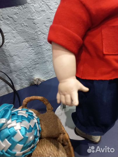 Кукла фарфоровая коллекционная