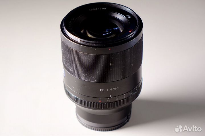 Объектив Sony Carl Zeiss sel50f14z 50mm f/1.4 SE