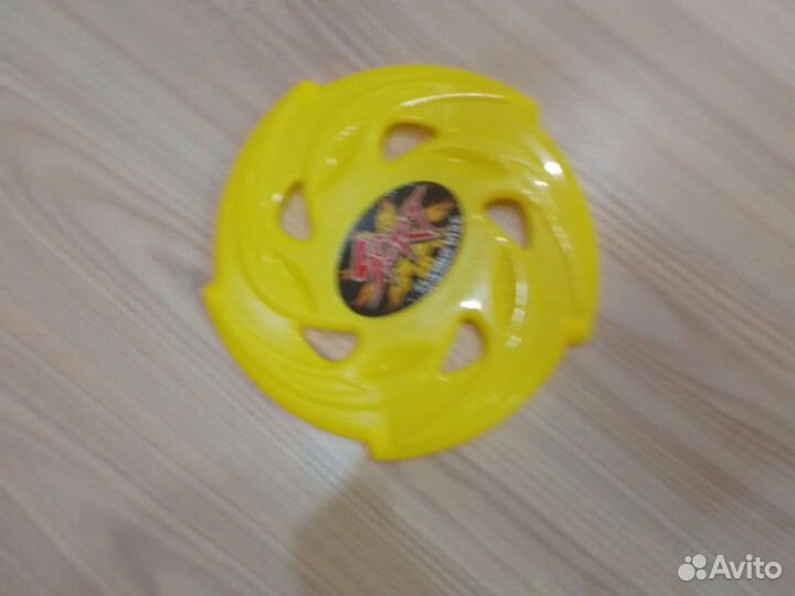 Бросающая тарелка