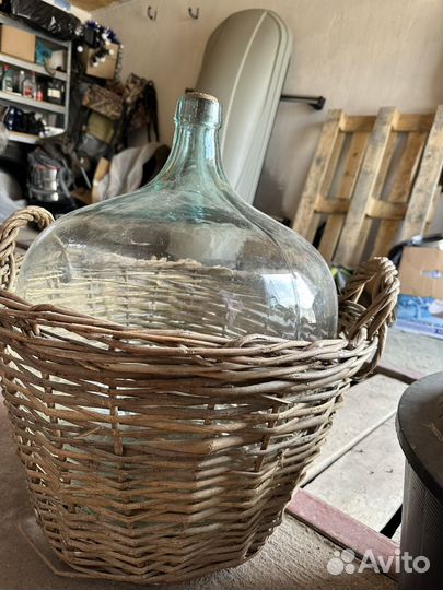 Стеклянные бутыли