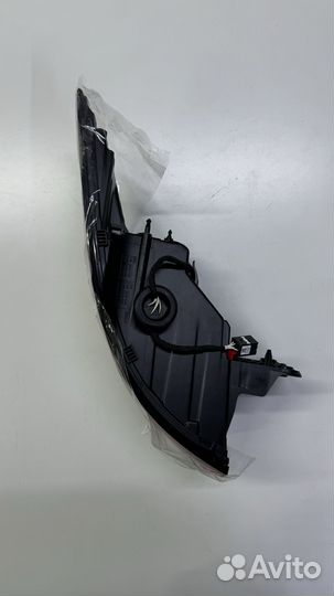 Фара задняя левая Geely Monjaro KX11