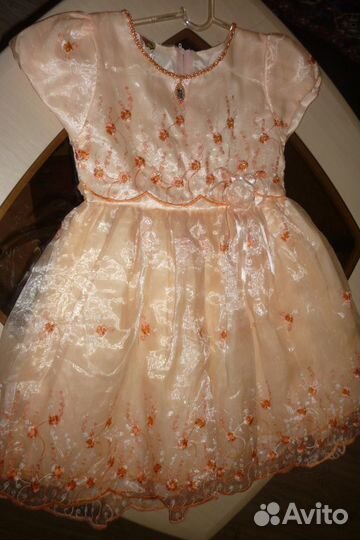 Нарядное детское платье для девочки