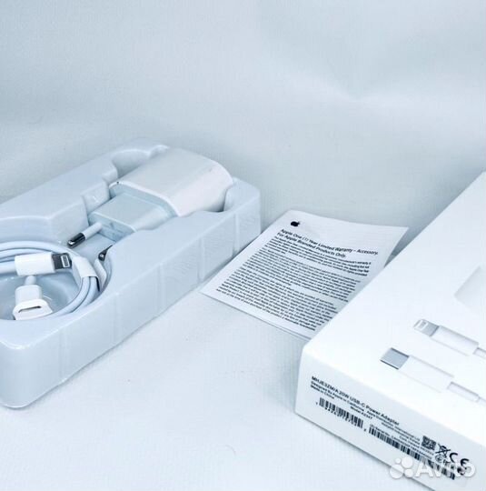 Быстрая зарядка для iPhone 20w 