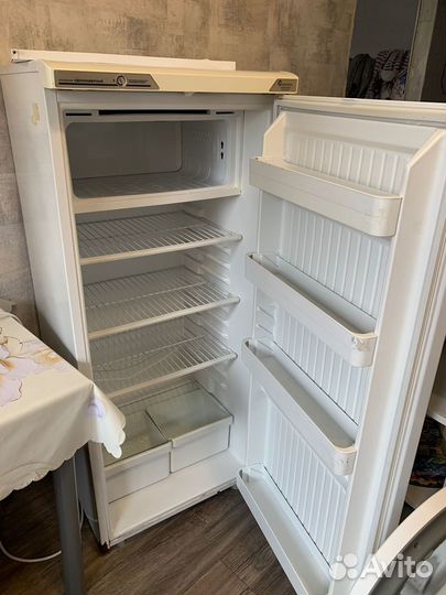 Холодильник б/у