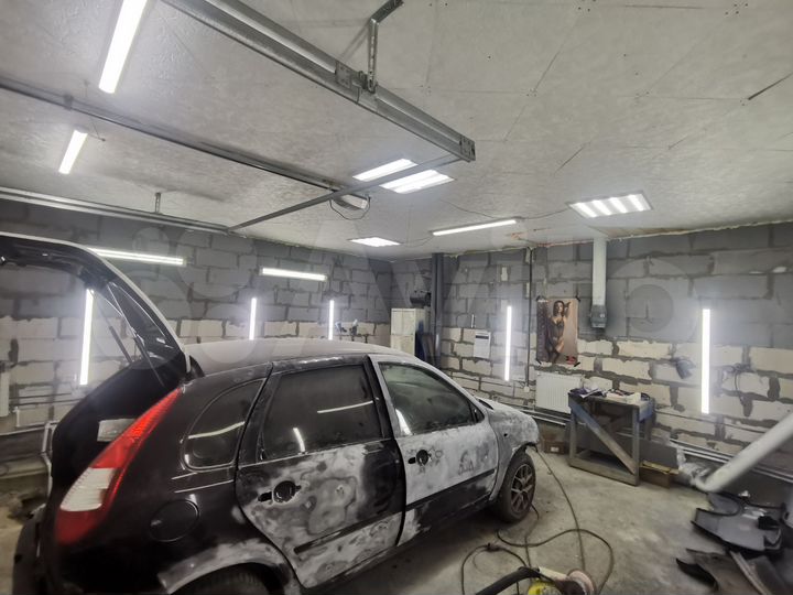 Гараж, > 30 м²