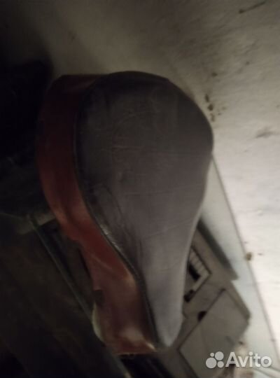 Седло на мопеда Рига