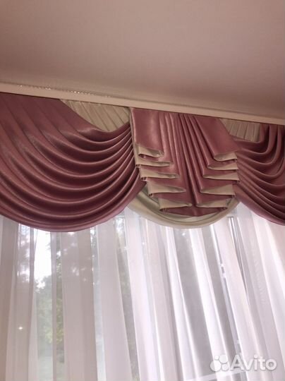 Ламбрекены со шторой и покрывало