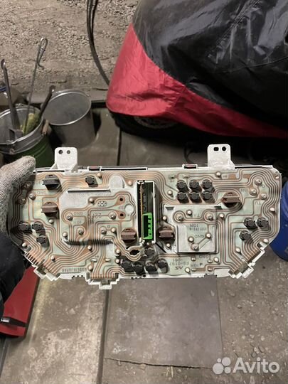 Приборная панель subaru forester sf5