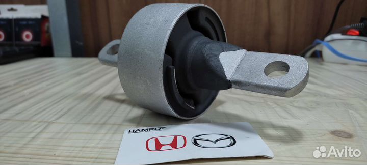 Сайлентблок продольного рычага Honda Pilot 2 зад