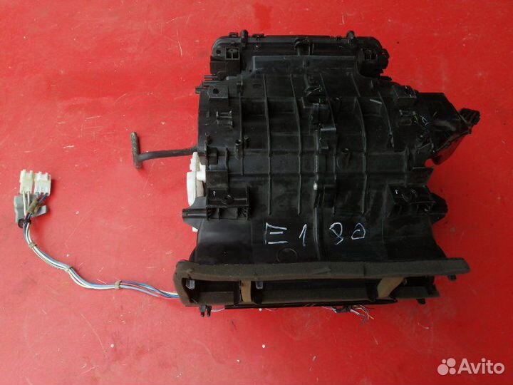 Корпус отопителя Toyota Corolla E180