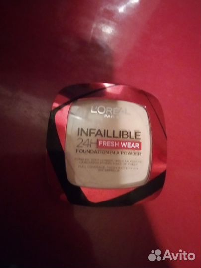 Пудра Лореаль. Тон 180 беж