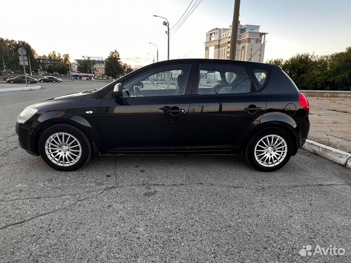 Kia Ceed 1.6 AT, 2008, 89 620 км