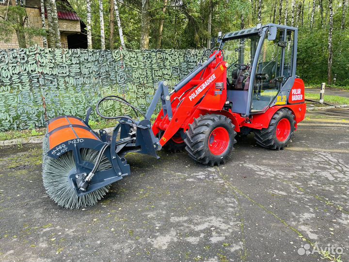 Щетка 1800 мм для погрузчика Polar Badger WL35