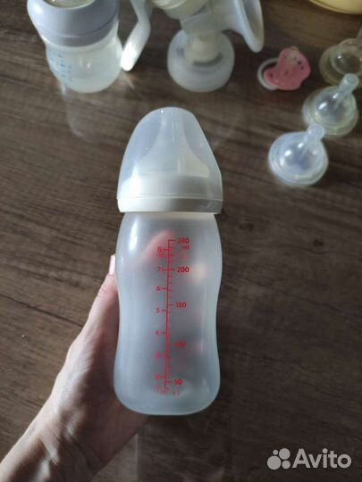 Соски Avent Anti-colic, бутылочка Pigeon