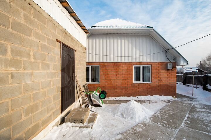 Дом 60,8 м² на участке 9 сот.