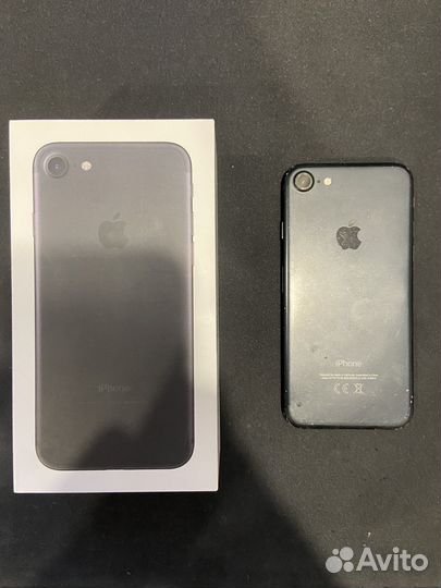 Телефон iPhone 7
