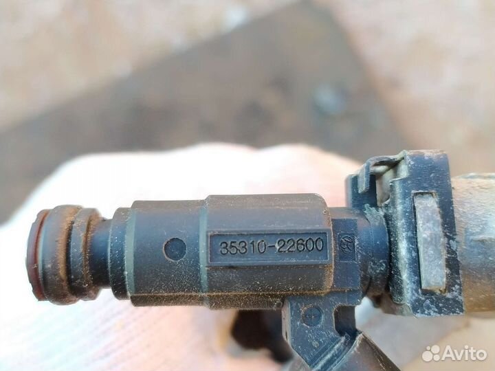 Топливная рампа kia cerato 1