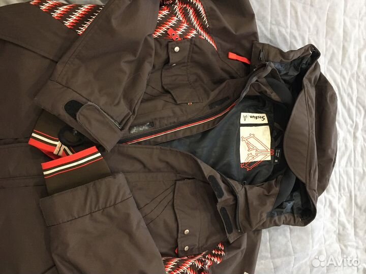 Костюм женский для сноуборда