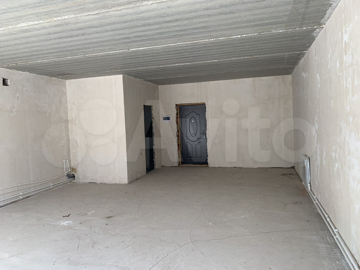 Своб. планировка, 53 м², 1/3 эт.