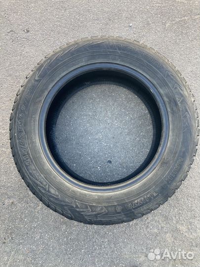 Nokian Tyres Hakkapeliitta 5 215/60 R16