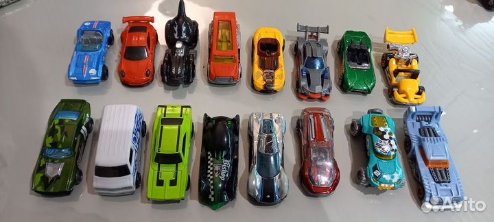 Машинки Hot Wheels
