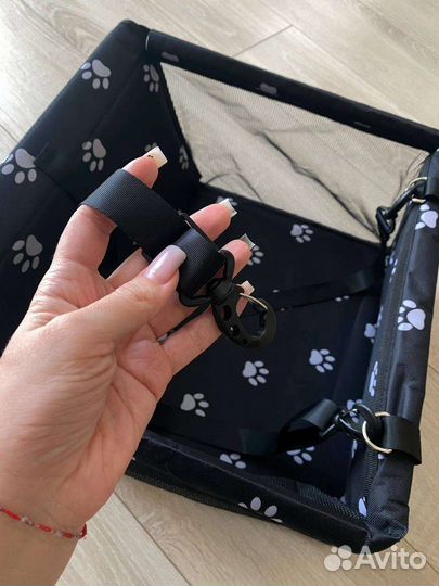 Лежанка для собаки в авто / перевозка для собаки