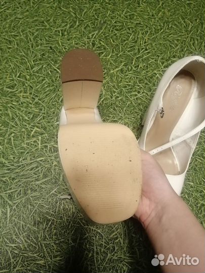 Туфли белые (40 размер)