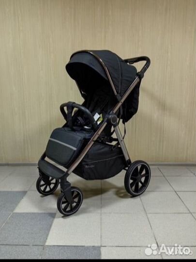 Новая всесезонная коляска luxmom h18(black)