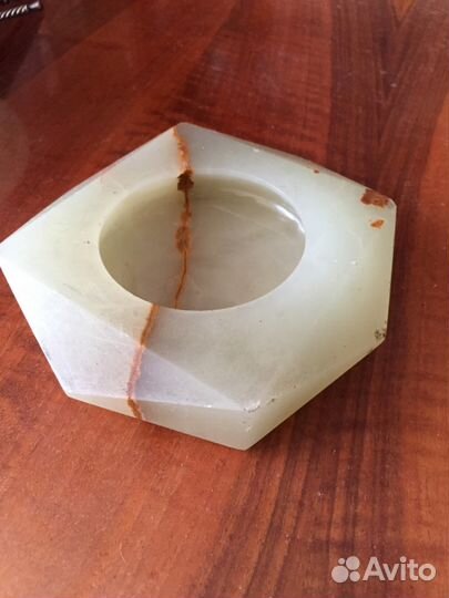 Пепельница из оникса,тарелка оникс