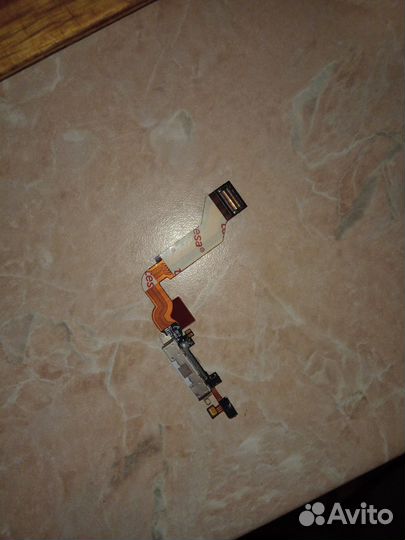 Шлейф зарядки iPhone 4/4s