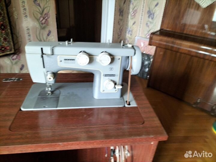 Швейная машинка ножная подольск